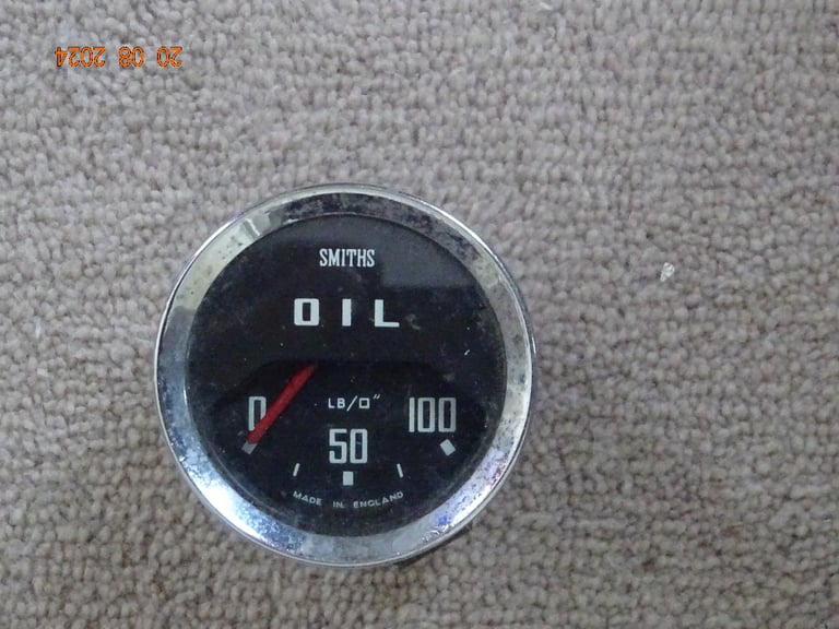 Classic Smiths Oil pressure