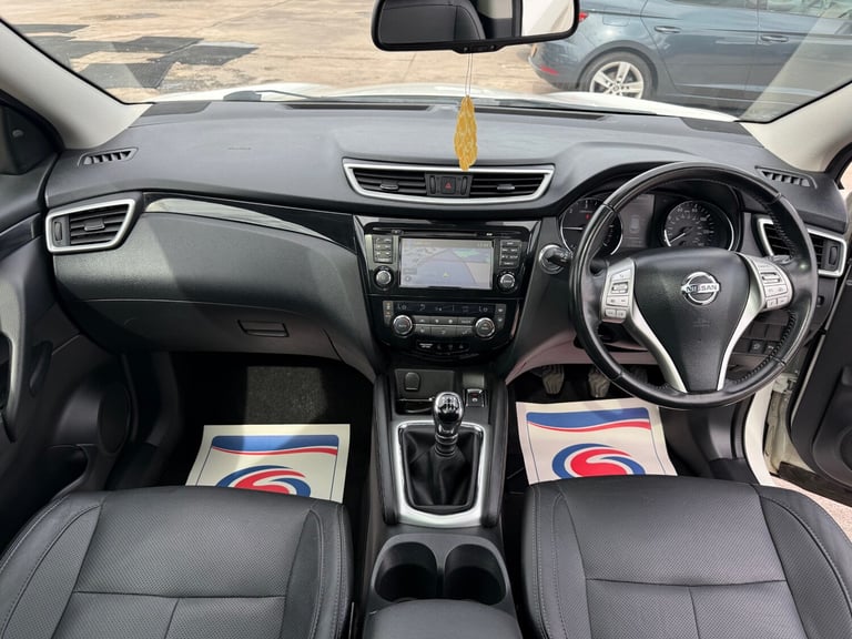 2016 Nissan Qashqai 1.5 dCi Tekna 5dr HATCHBACK Diesel Manual