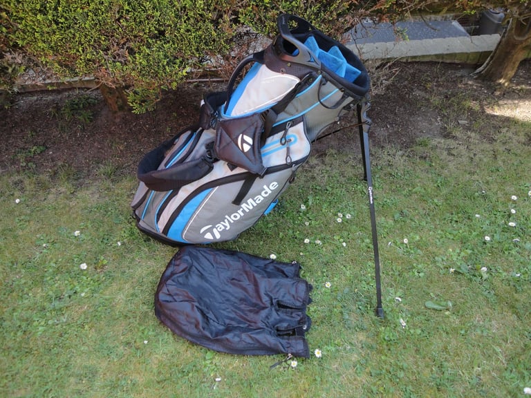 Golf bags, taylormade, mizuno, and ping £75 each
