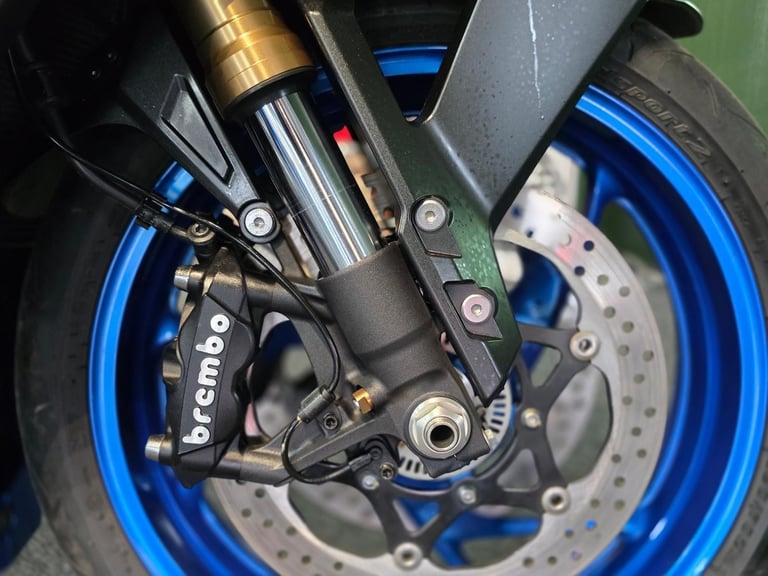 2023 SUZUKI GSX-S 1000 GT LUGGAGE WITH 4,870 MILE'S 