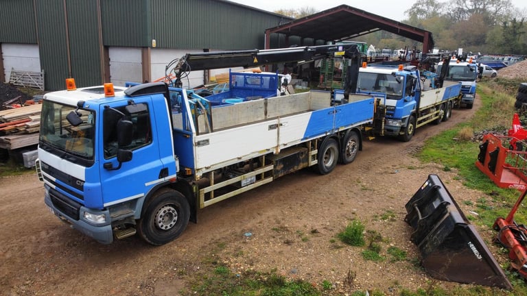 2013 DAF CF75.310 26T DROPSIDE WITH HMF 1430 CRANE / HIAB / FREIGHT