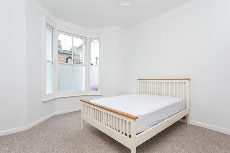 🏡 Modern Double Room – Canning Town 🏡🗝