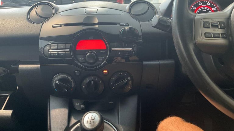 2010 Mazda Mazda2 1.3 Takuya Euro 4 5dr HATCHBACK Petrol Manual