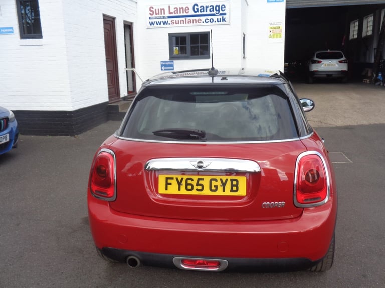 MINI HATCHBACK 1.5 Cooper 5dr