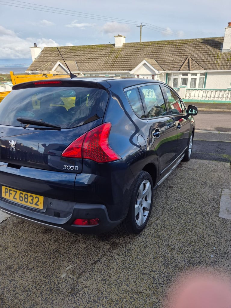 Peugeot, 3008, Hatchback, 2011, Semi-Auto, 1560 (cc), 5 doors