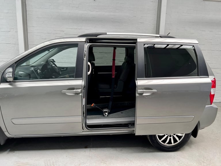 2010 Kia Sedona 2.2 CRDi 3 5dr MPV Diesel Manual