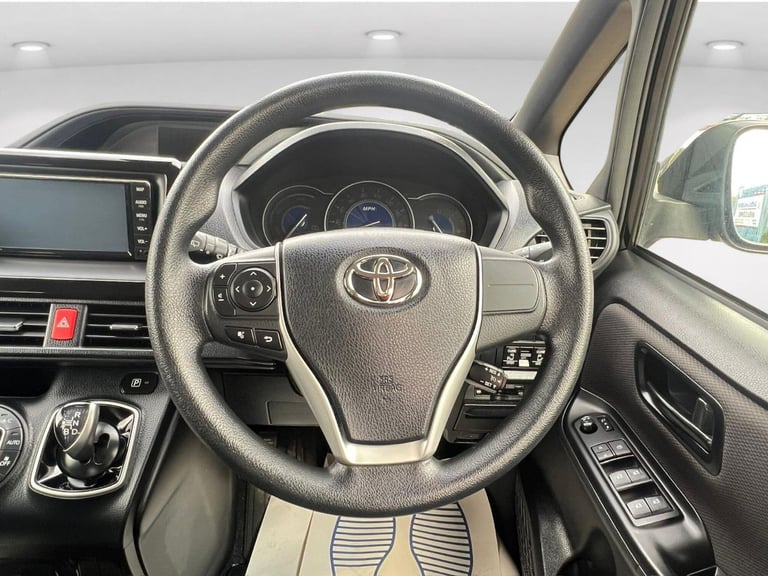 2019 Toyota Voxy Noah Hybrid 1.8 ZWR80 Auto Hybrid