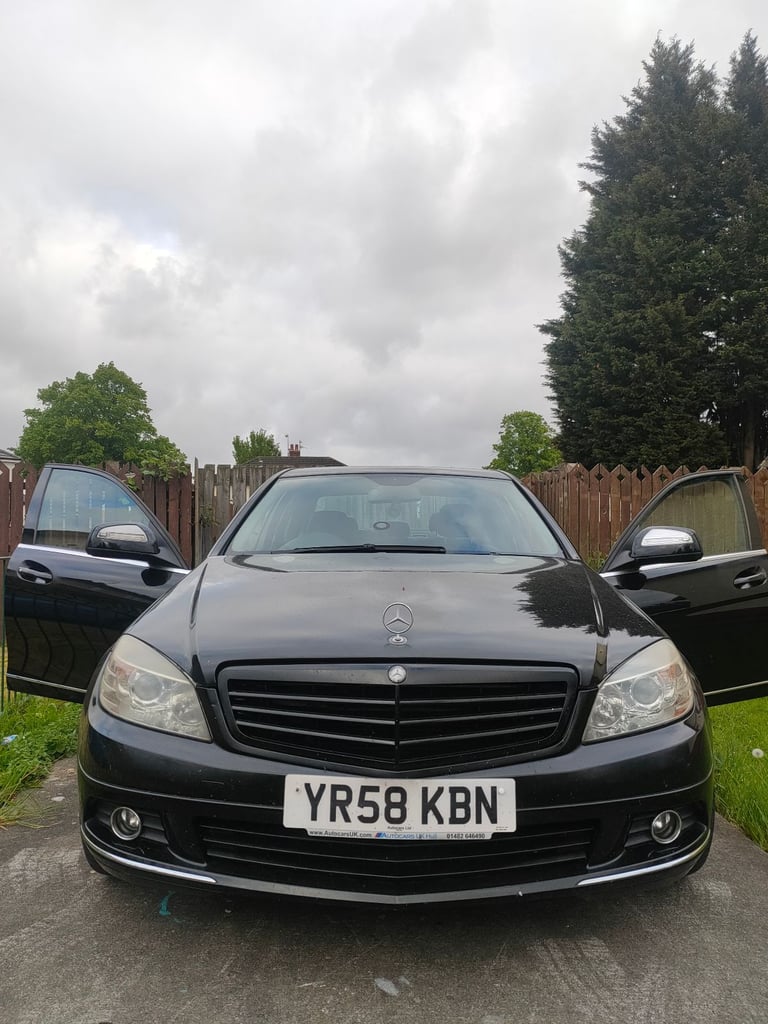 image for Mercedes-Benz, C CLASS, Saloon, 2008, Semi-Auto, 2987 (cc), 4 doors