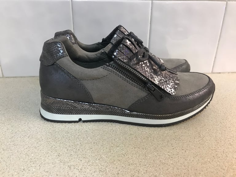 Ladies Marco Tozzi Taupe Comb Zip Trainers Shoes UK Size 4