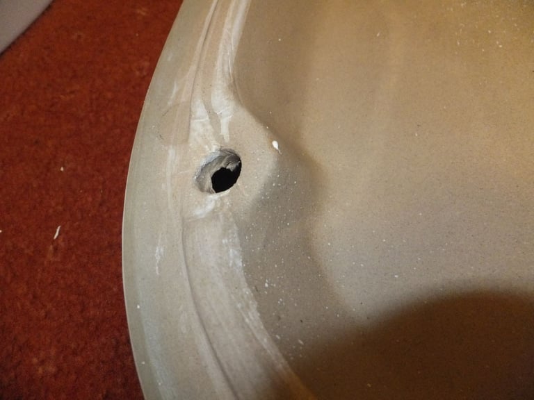 WHITE TOILET CISTERN CERAMIC TOP / CASE CLOSE COUPLED EXELLENT CONDITION