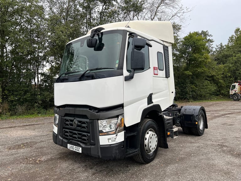 Renault T (T) 370 4 x 2 TRACTORS WITH FULL RENAULT HISTORY ...12 Mths MOT