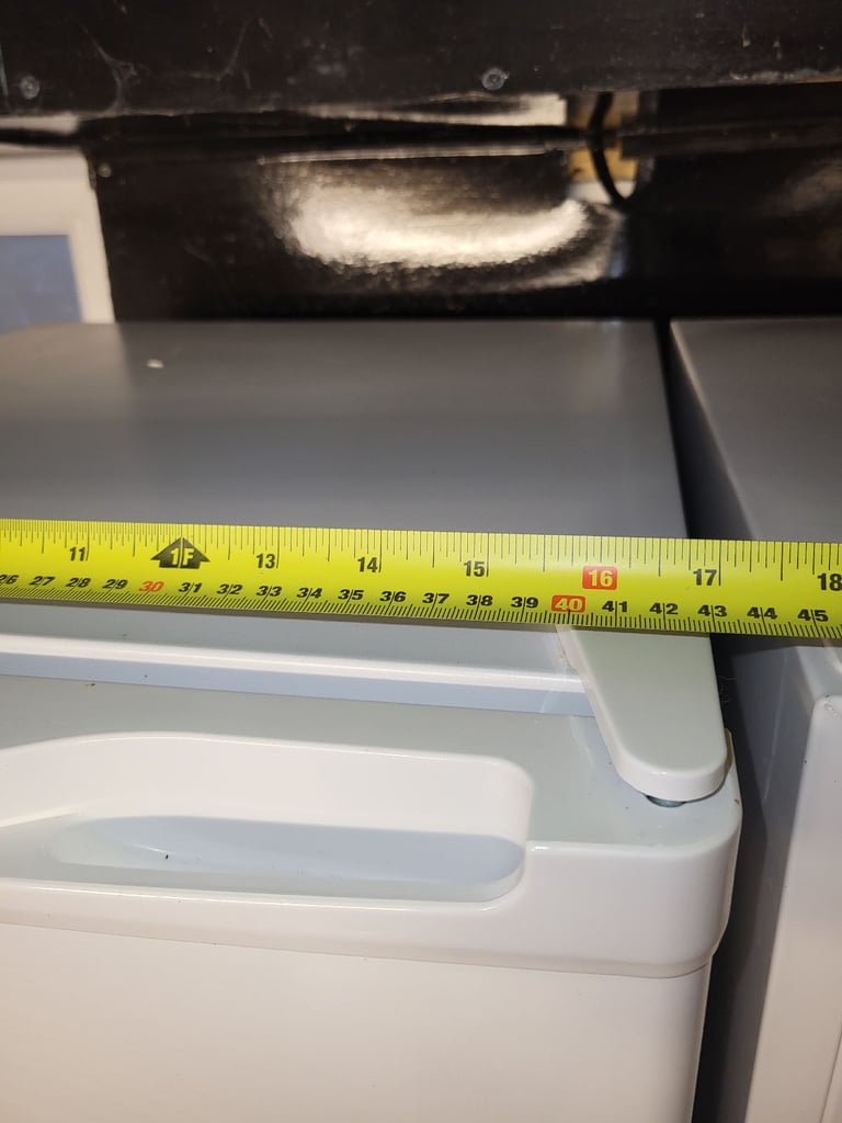 Small worksop freezer / Table Top Small Freezer