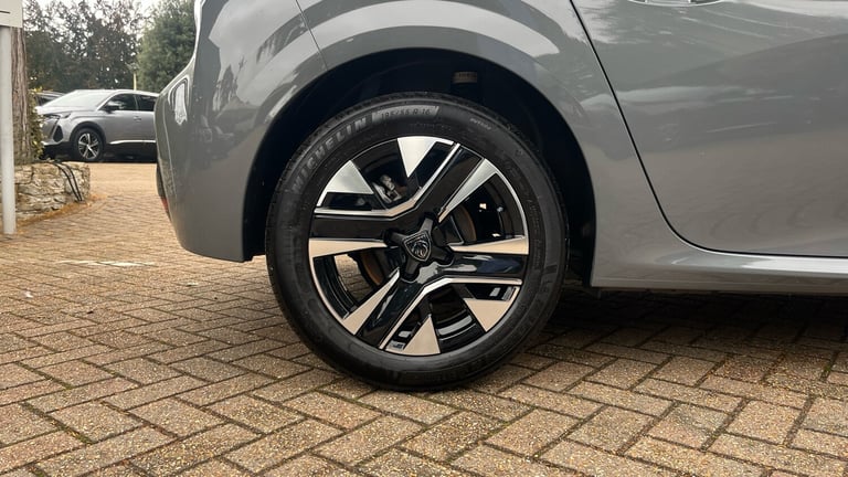2024 Peugeot 208 1.2 PureTech Allure Hatchback 5dr Petrol Manual Euro 6 (s/s) (100 ps) Hatchback ...