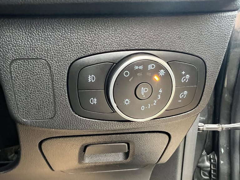 2019 Ford Focus 1.5T EcoBoost Titanium X Euro 6 (s/s) 5dr HATCHBACK Petrol Manual