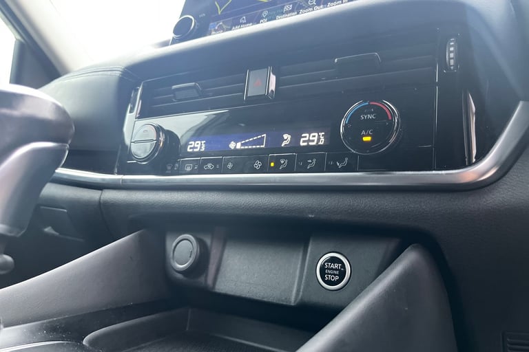 2022 Nissan Qashqai 1.3 DiG-T MH N-Connecta 5dr Hatchback Petrol Manual