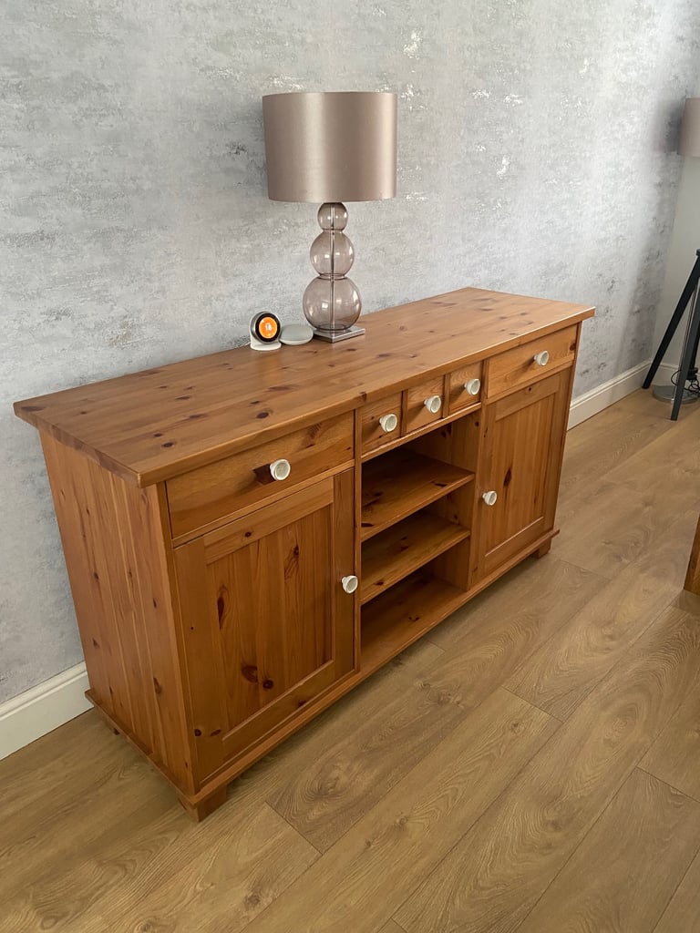 OAK FURNITURE LAND - OAK SIDEBOARD