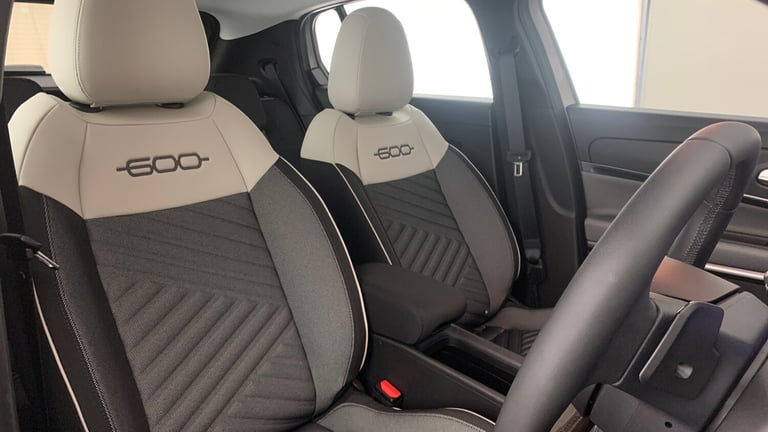 2024 Fiat 600 1.2 MHEV SUV 5dr Petrol Hybrid e-DCT Euro 6 (s/s) (100 ps) SUV Hybrid Automatic