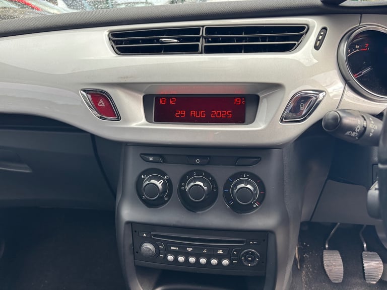 2014 Citroen DS3 1.2 PureTech Dsign 3dr HATCHBACK Petrol Manual