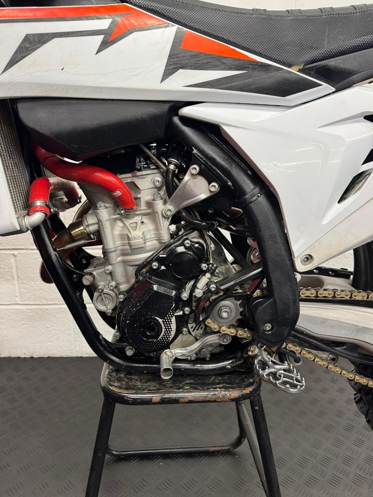 2023 KTM SXF 250 1 owner from new Motocross bike with warranty 