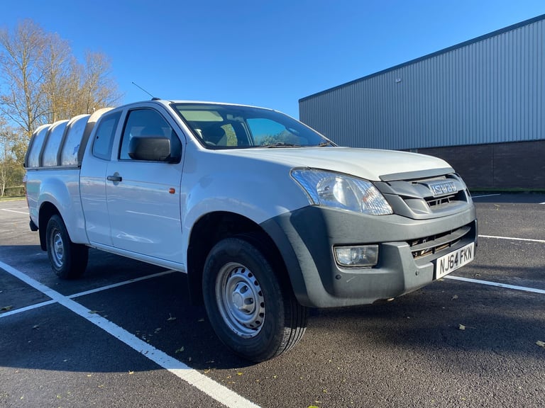 image for (64) Isuzu D Max E/C 2.5 Twin Turbo,  Canopy ,nt mitsubishi l200 club cab,toyota hilux ecb,