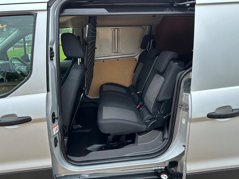 2021 Ford Transit Connect 1.5 230 EcoBlue Leader Crew Van L2 Euro 6 (s/s) 6dr PANEL VAN Diesel Ma...