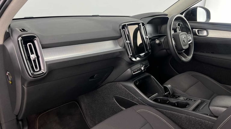 2021 Volvo XC40 1.5 T3 (163) Momentum 5dr Geartronic SUV Petrol Automatic