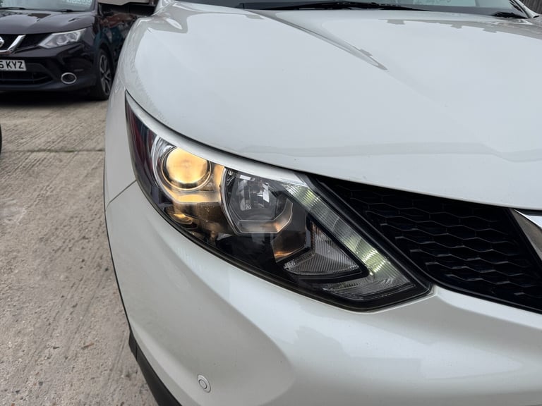 2017 Nissan Qashqai 1.2 DIG-T N-Connecta SUV 5dr Petrol XTRON 2WD Euro 6 (s/s)