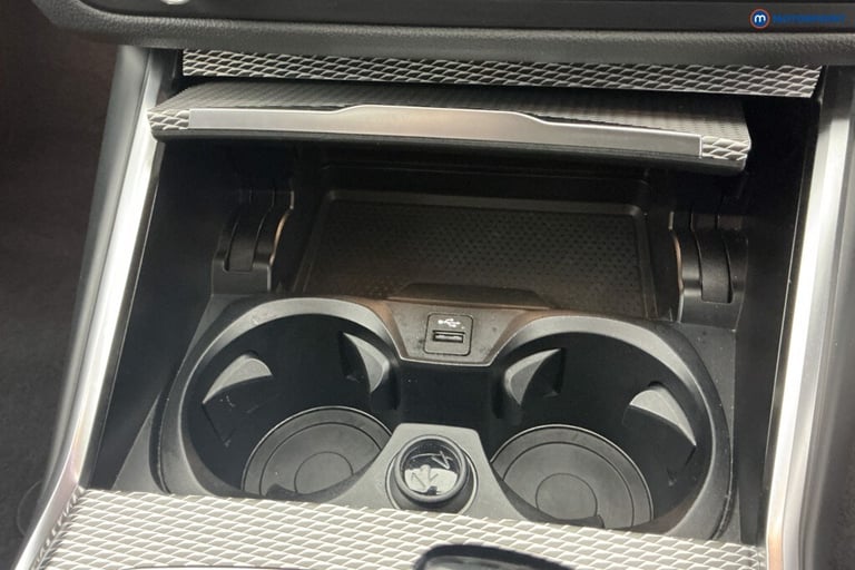 2021 BMW 3 Series 330e M Sport 4dr Step Auto SALOON PETROL/ELECTRIC Automatic