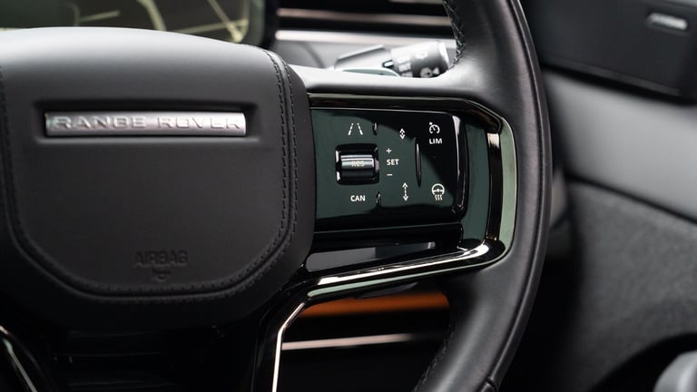 2023 Land Rover Range Rover Sport (73 Reg) 3.0 D300 Dynamic SE (Black Pack) Estate DIESEL/MHEV Au...