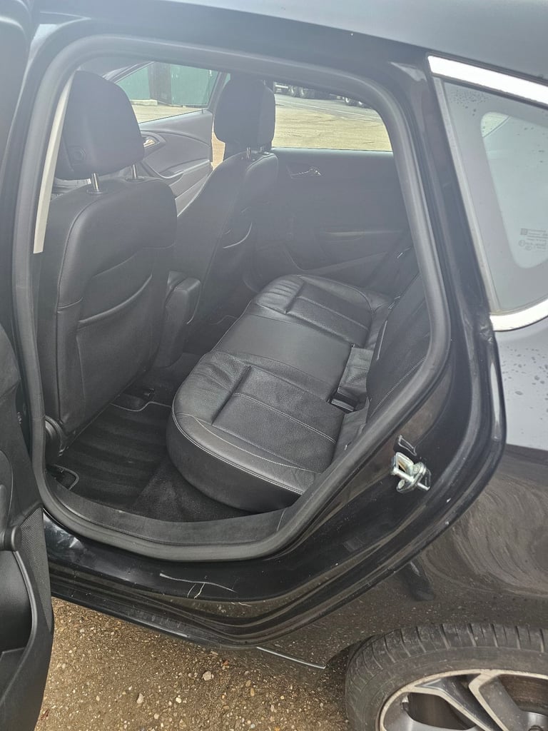 Vauxhall, ASTRA, Hatchback, 2015, Manual, 1956 (cc), 5 doors