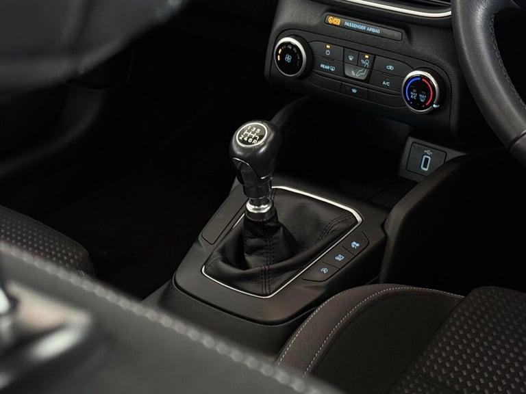 2020 Ford Focus 1.0 EcoBoost 125 Zetec 5dr HATCHBACK PETROL Manual