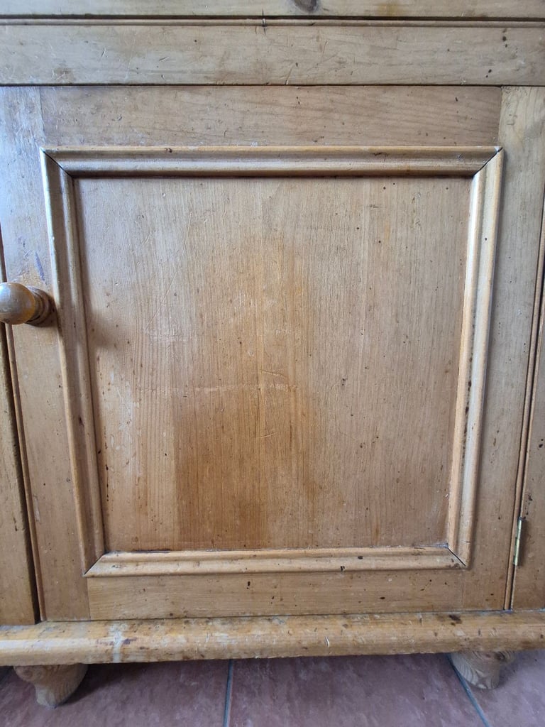 Antique Pine Welsh Dresser / Kitchen Dresser