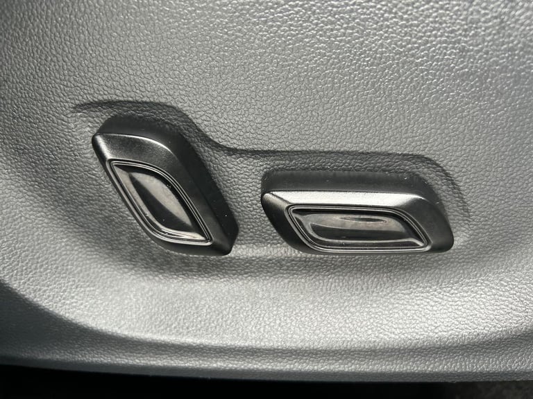 2022 MG MG ZS 1.0 T-GDI Exclusive SUV 5dr Petrol Manual Euro 6 (111 ps) SUV PETROL Manual