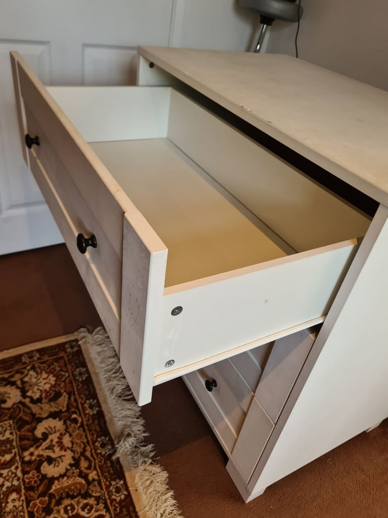 Chest of Drawers - DELIVERY AVAILABLE