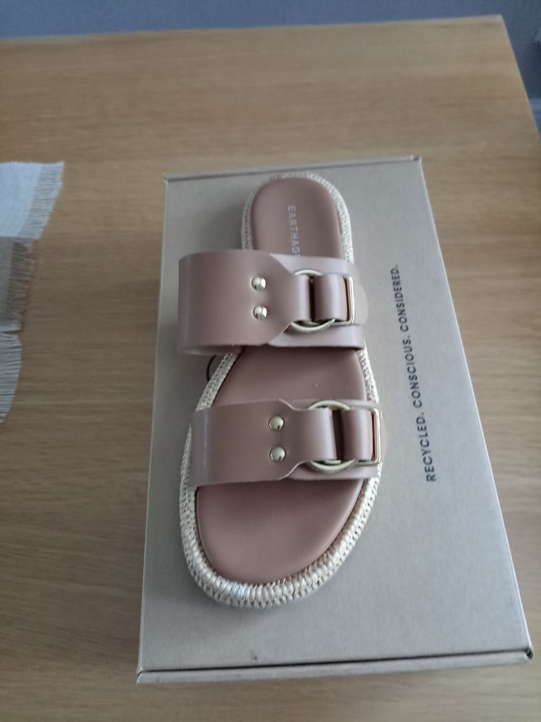 image for Tan sandles 6