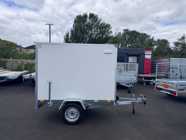 Brand New Niewiadow F7520D Single Axle Box Trailer With Ramp 750KG Un Braked