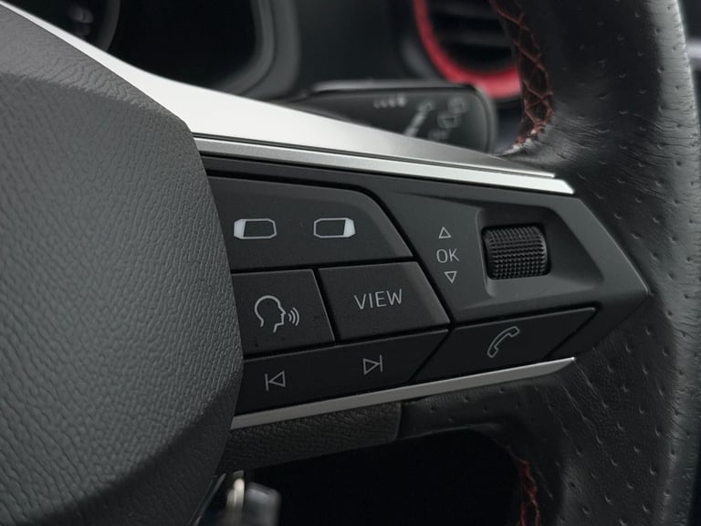 2021 SEAT Arona SEAT Arona 1.5 TSI FR SUV 5dr Petrol DSG Euro 6 (s/s) (150 ps) SUV PETROL Automatic