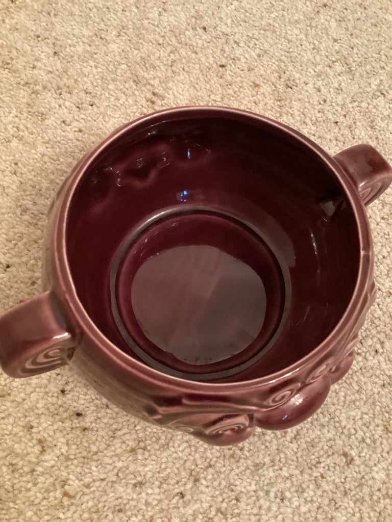 Vintage Beetroot Face Pot