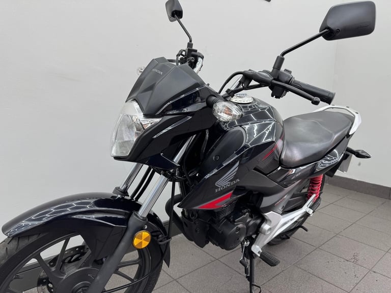 HONDA CB125F BLACK / DARK BLUE 2019 19 REG 10,253 MILES USED 125CC MOTORCYCLE
