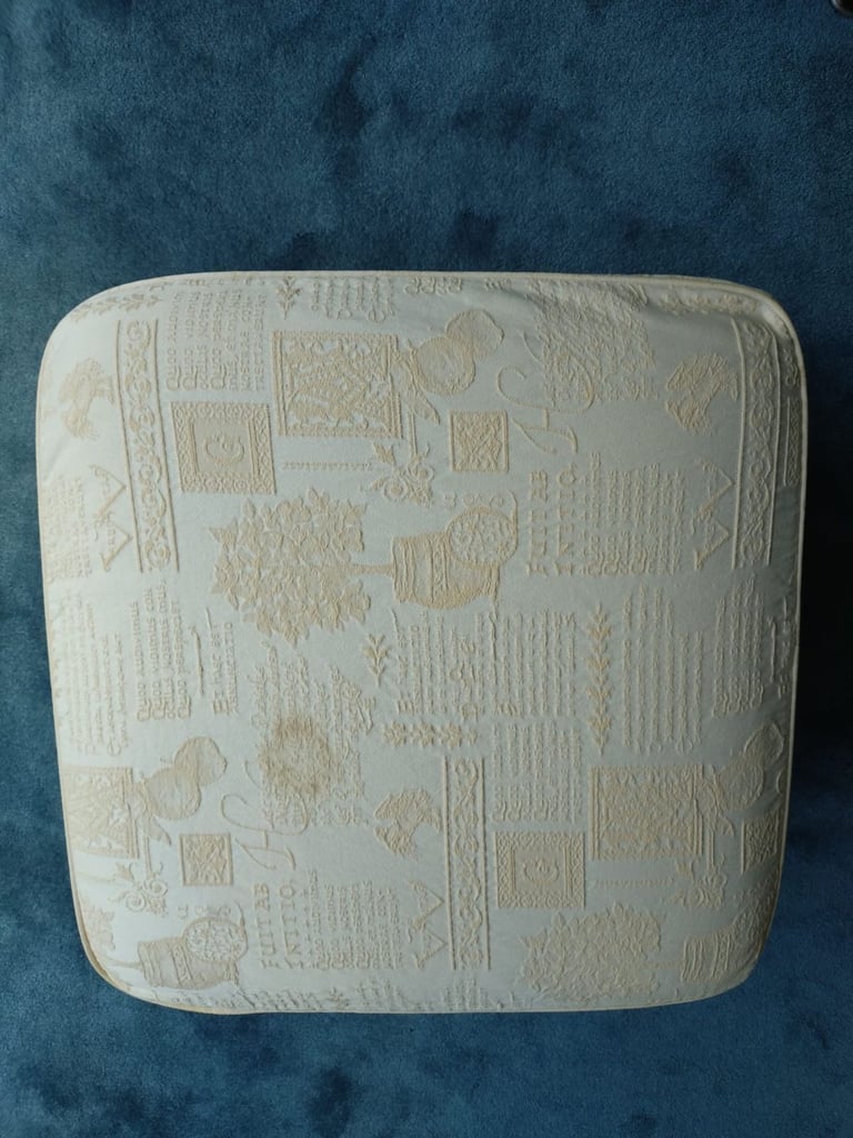 Ottoman/Foot Stool