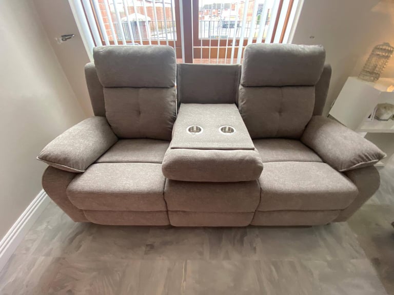 BRAND NEW 3+2 RECLINING SOFA SET 🌟£750