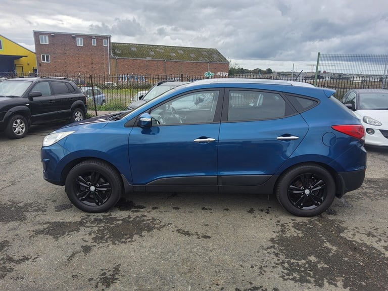 2015 Hyundai Ix35 2.4 PETROL AUTOMATIC VERY RARE WITH ONLY 70,000MILES 2 OWNER  PETROL Automatic