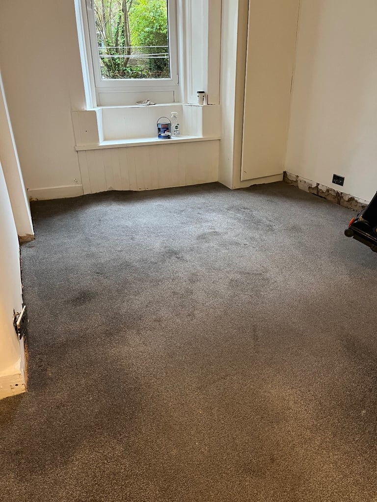 Grey carpet 7ft.by 4ft 