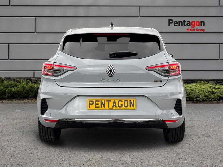  Renault Clio 1.6 E Tech Techno Hatchback 5dr Petrol Hybrid Auto Euro 6 s/s 145