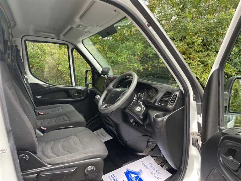 2015 Iveco Daily 2.3 High Roof Van 3520 WB PANEL VAN DIESEL Manual