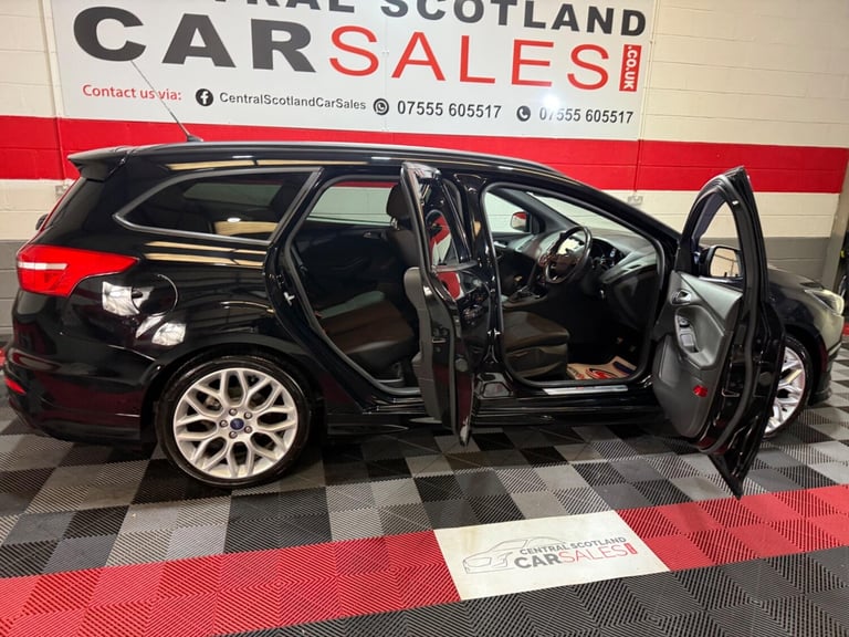 2017 Ford Focus 1.0T EcoBoost ST-Line Euro 6 (s/s) 5dr ESTATE Petrol Manual