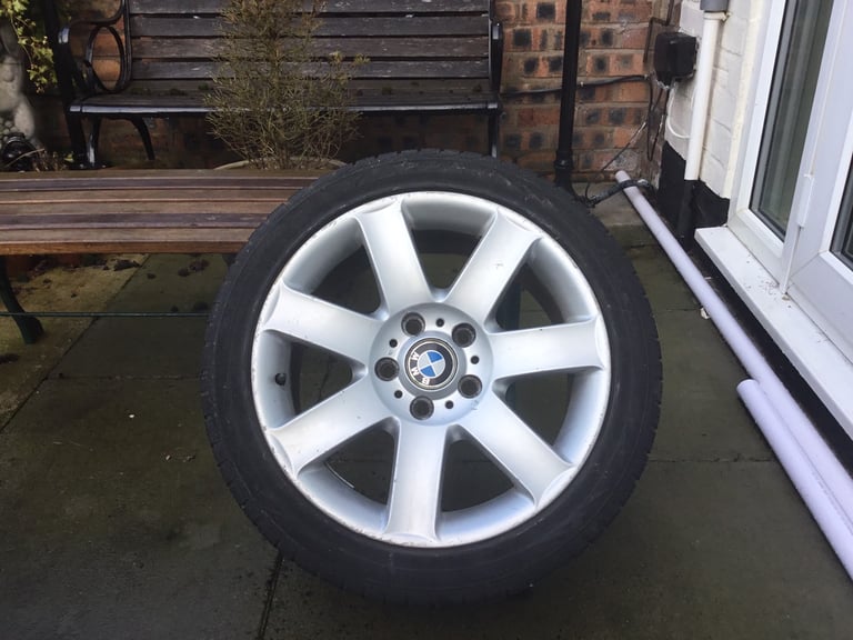 BMW SPARE WHEEL ,5 STUD , 225/45R/17 tyre tracking on inside £15