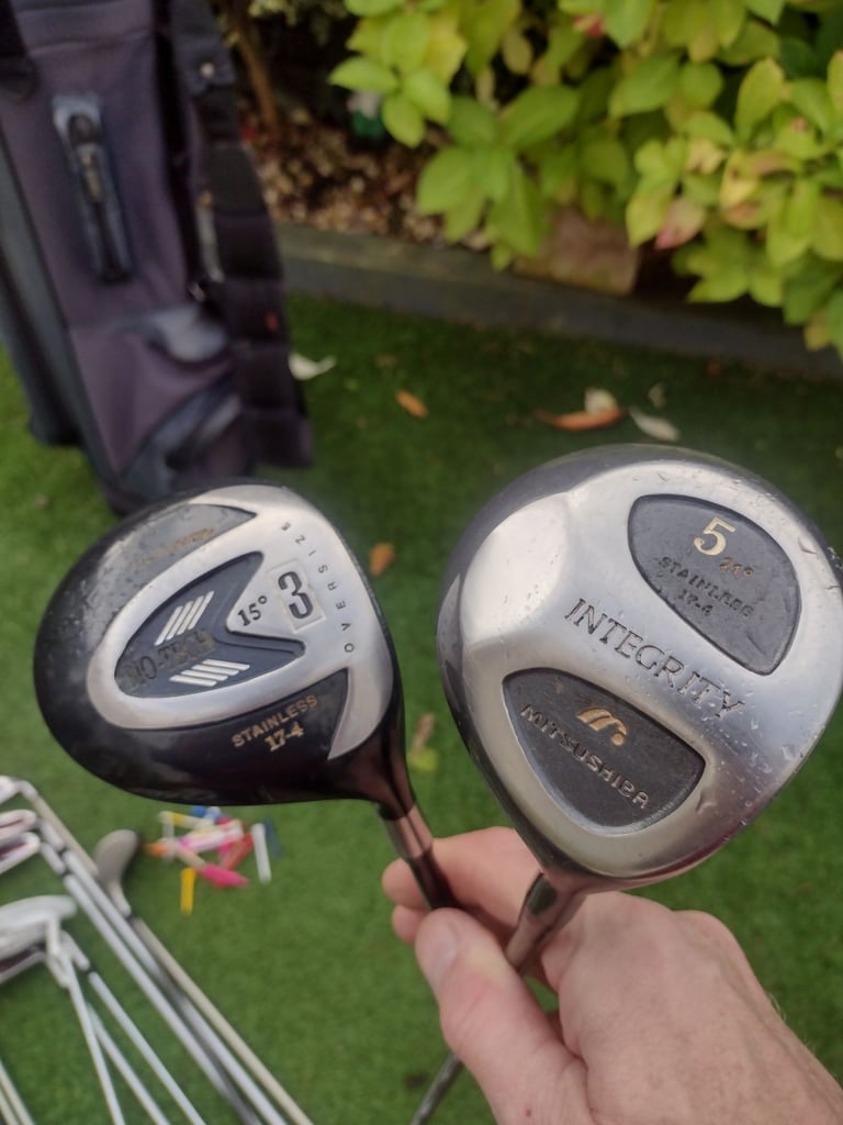 VGC FULL SET LADIES GRAPHITE GOLF CLUBS + HOWSON GOLF BAG + FREE EXTRAS 