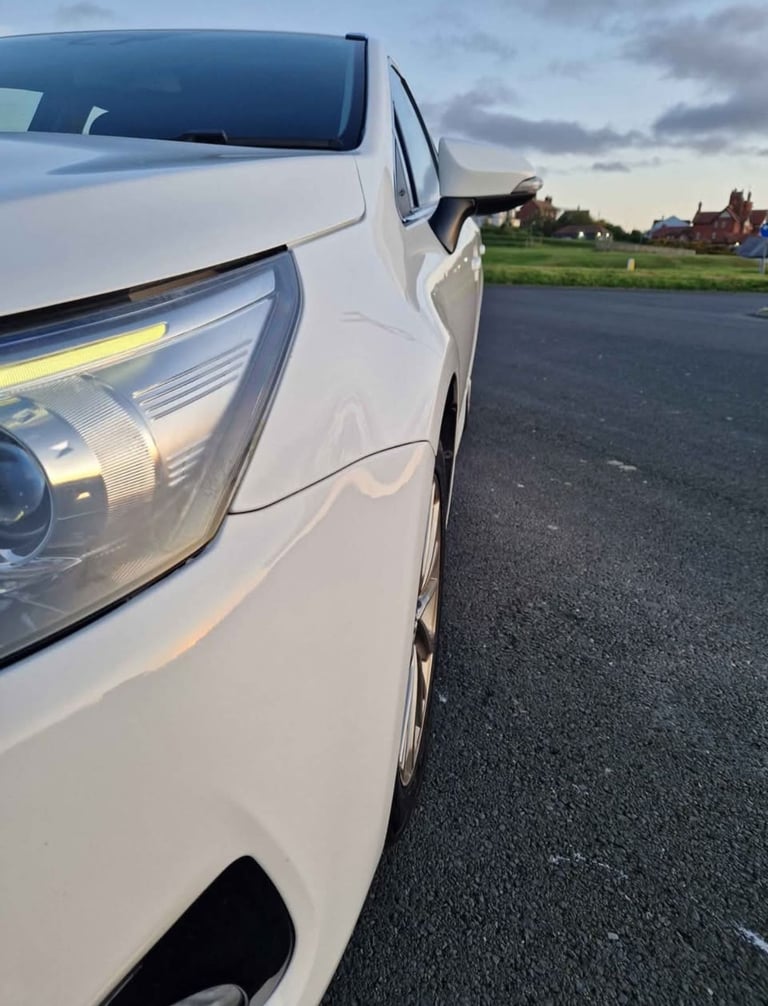 Toyota, AVENSIS, Estate, 2017, Manual, 1598 (cc), 5 doors