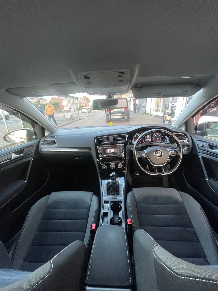 Volkswagen, GOLF, Hatchback, 2015, Manual, 1598 (cc), 5 doors